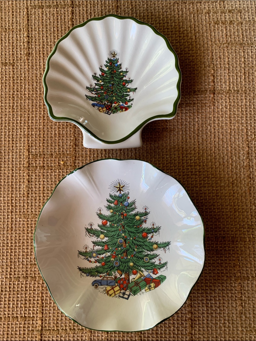 Cuthbertson Christmas Tree Scalloped Ceramic Dishes